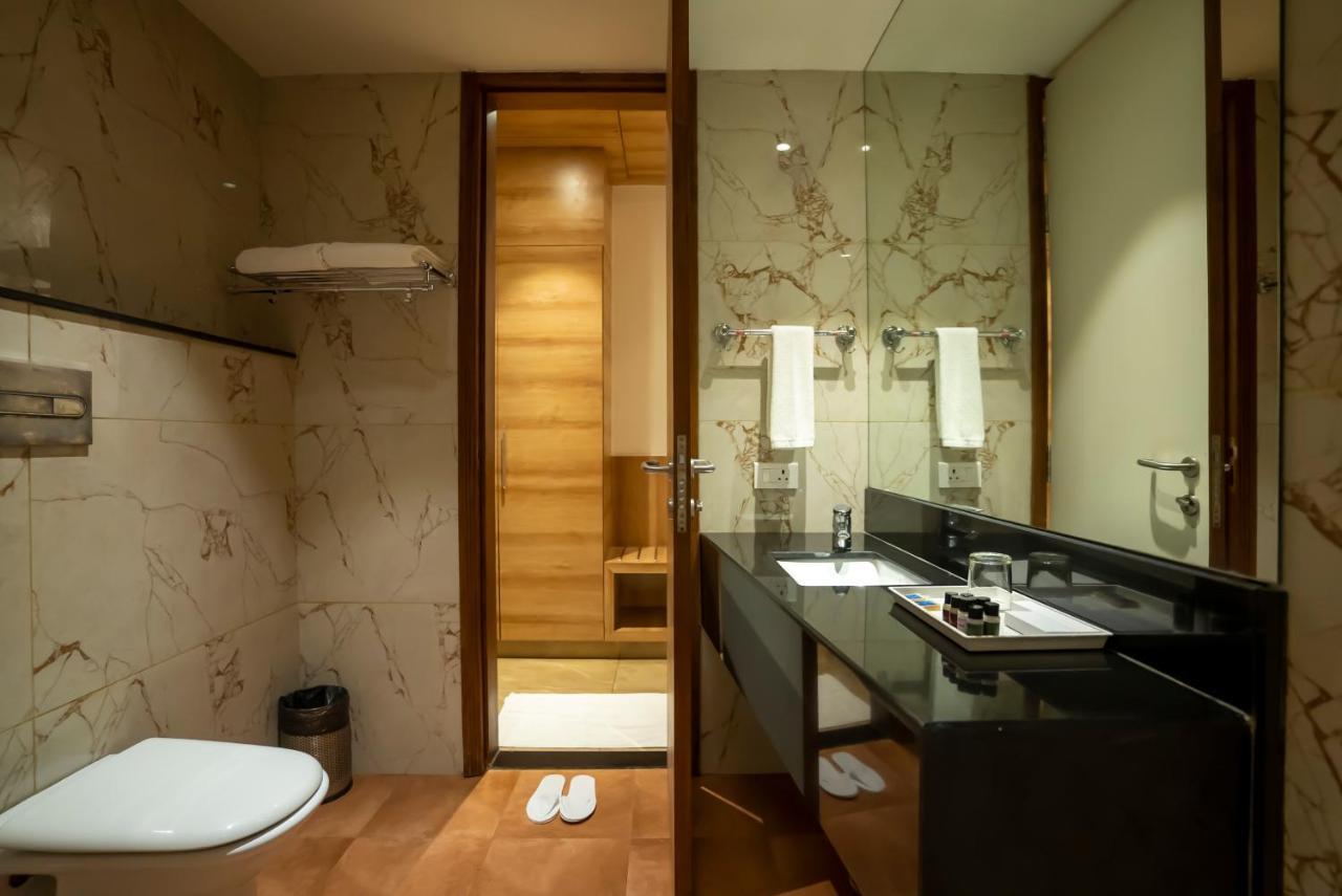 Celebrant Hotel Varanasi Dış mekan fotoğraf