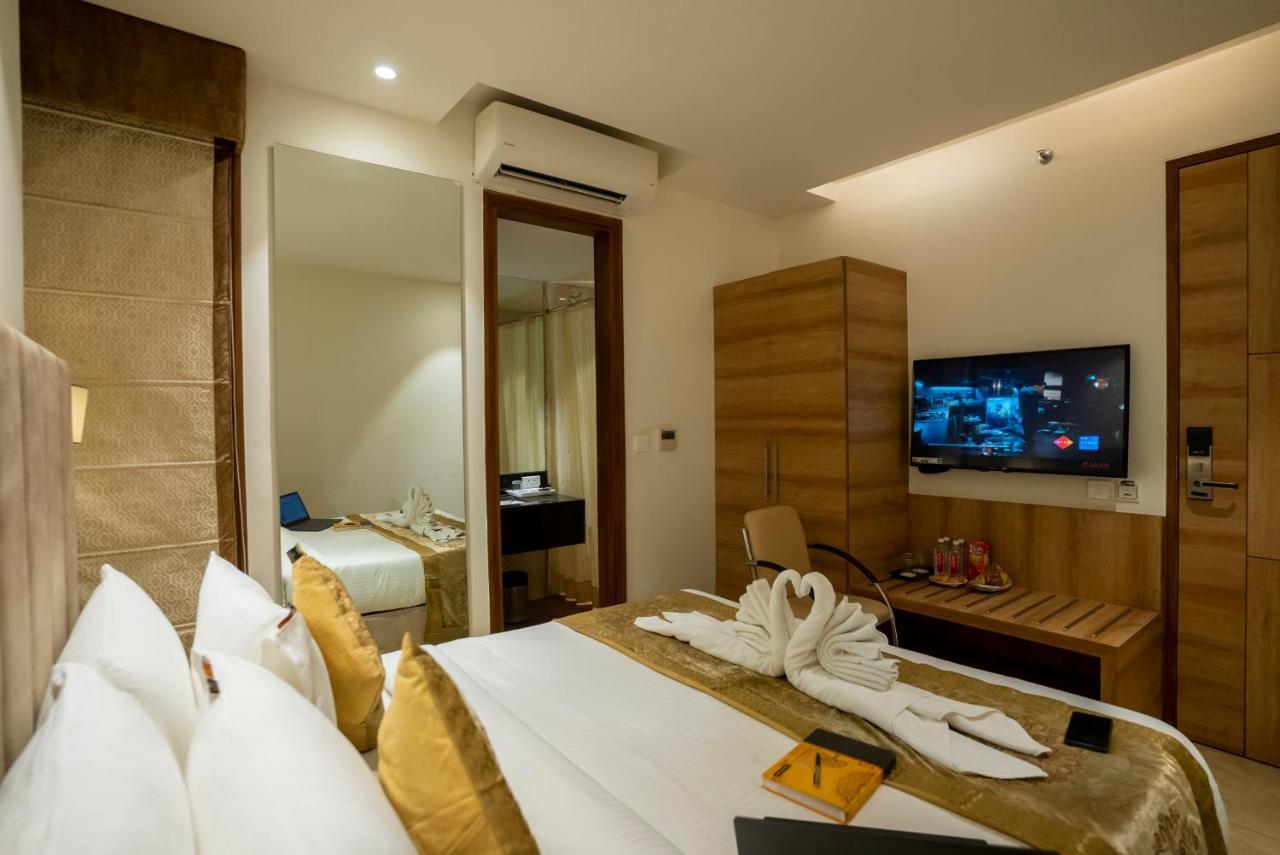 Celebrant Hotel Varanasi Dış mekan fotoğraf