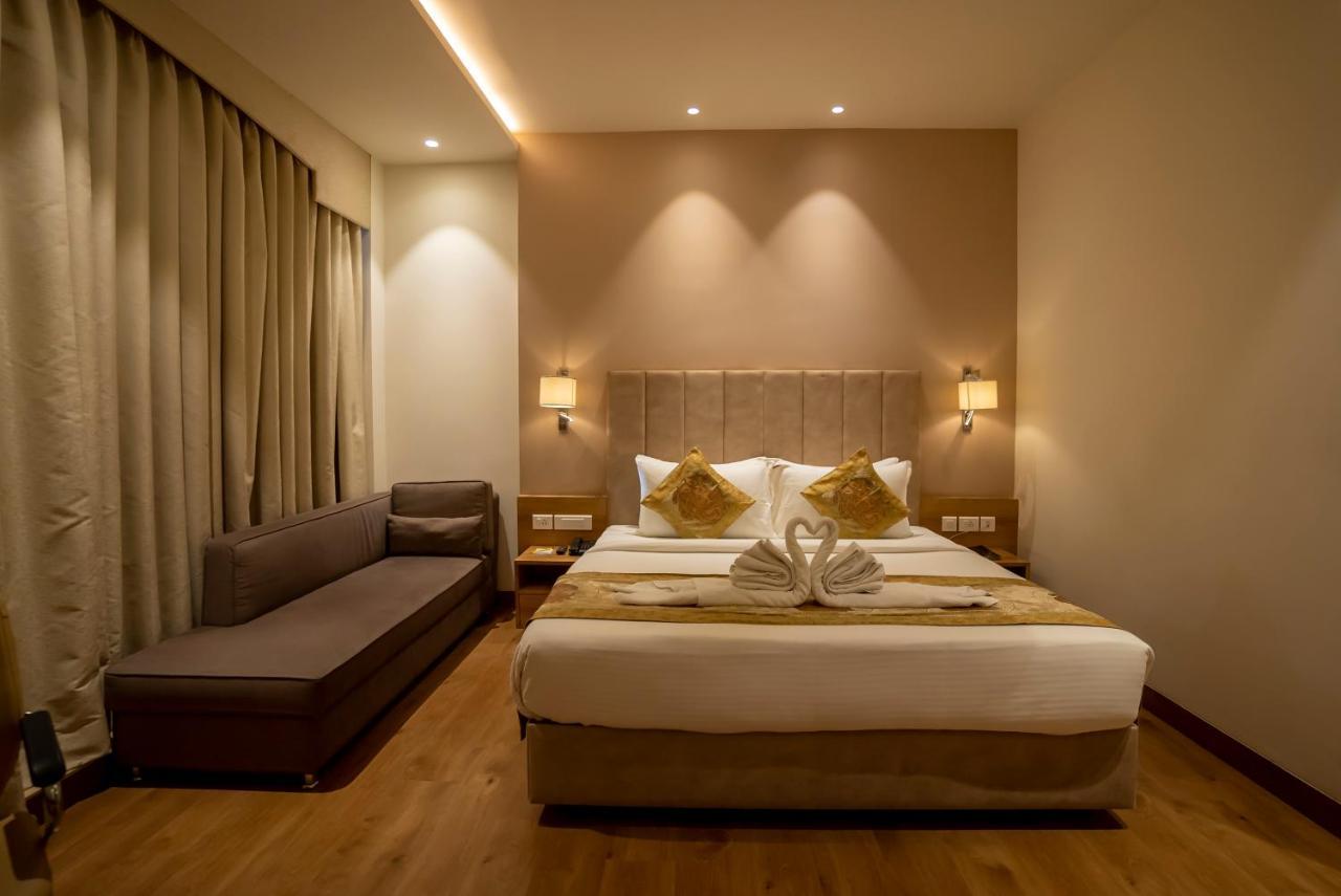 Celebrant Hotel Varanasi Dış mekan fotoğraf